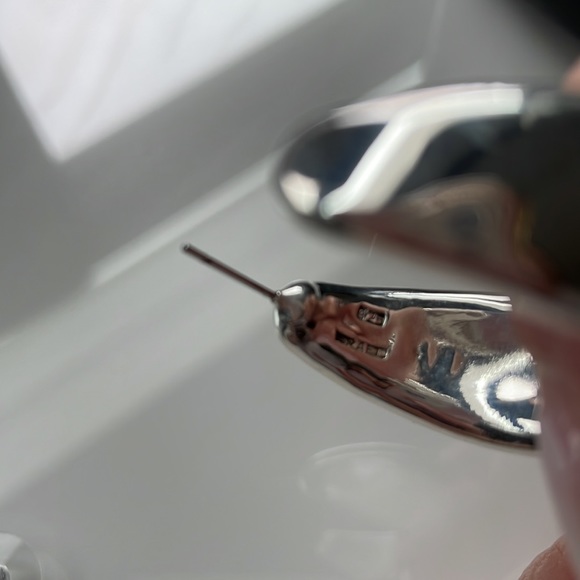 Silver statement earrings - Picture 4 of 5